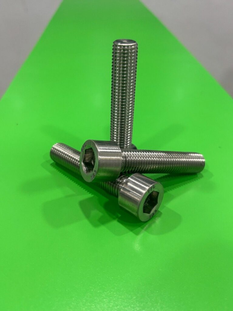Socket Bolt